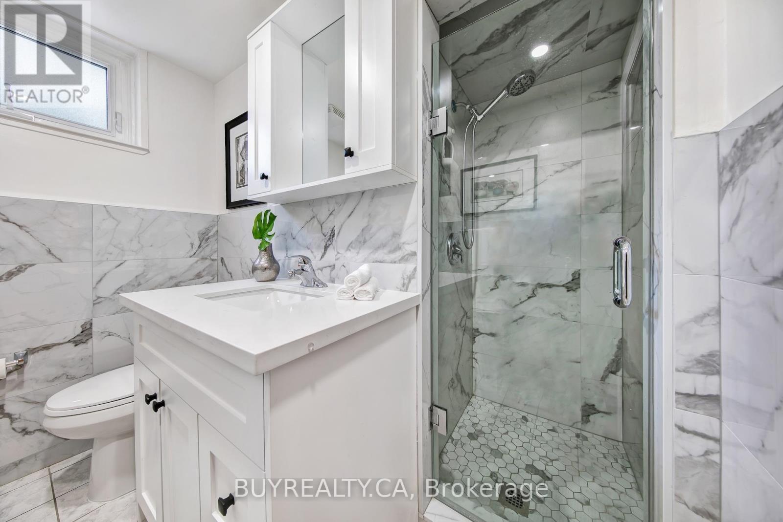 5 Baintree Street E, Toronto, Ontario  M3H 3X4 - Photo 34 - C12479807