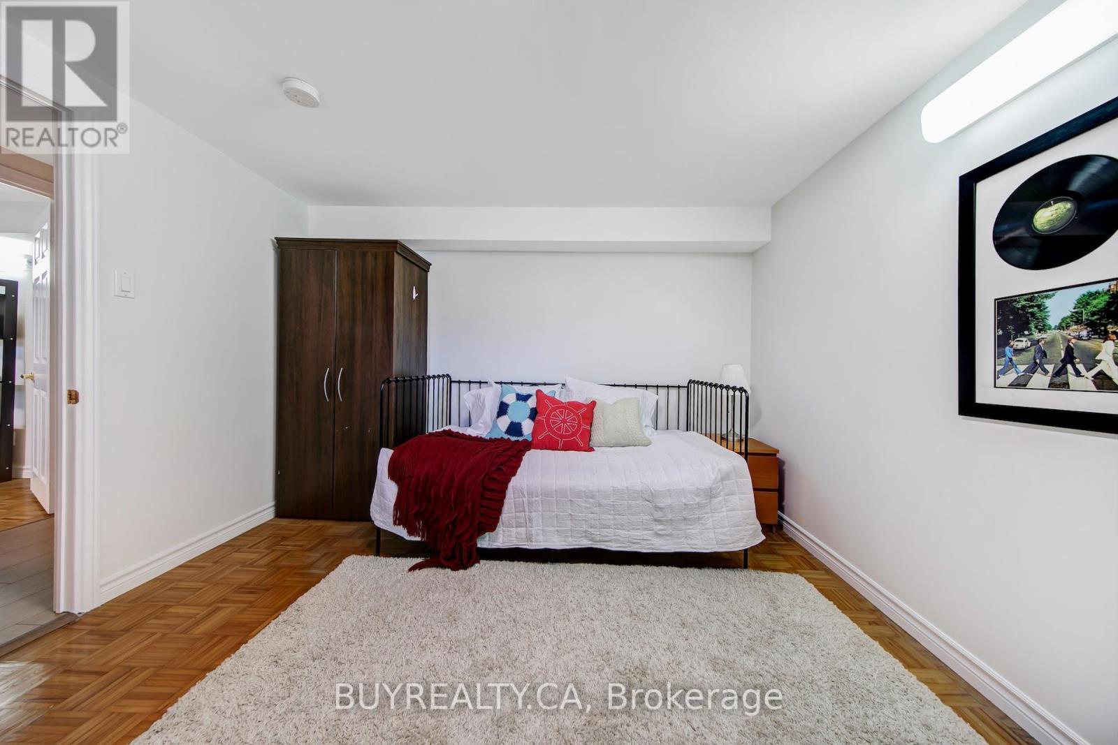 5 Baintree Street E, Toronto, Ontario  M3H 3X4 - Photo 39 - C12479807
