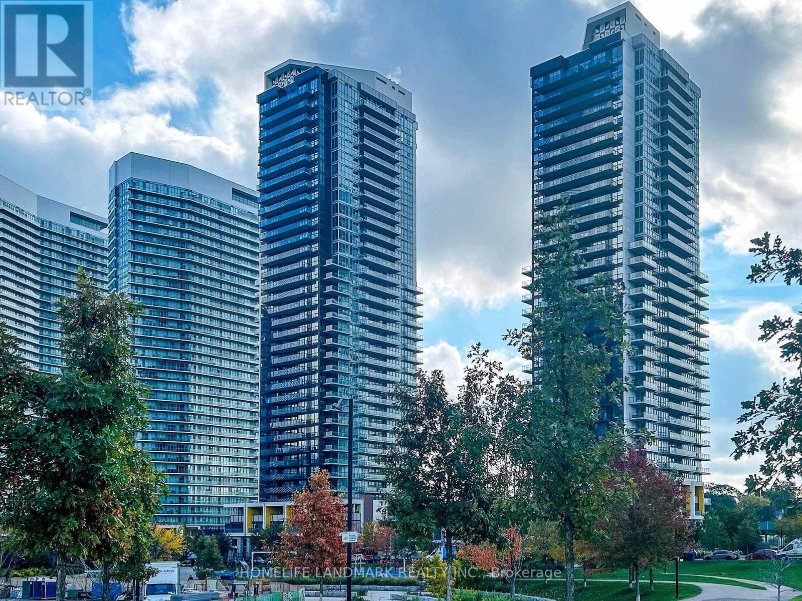 95 MCMAHOM DRIVE, Toronto, Ontario