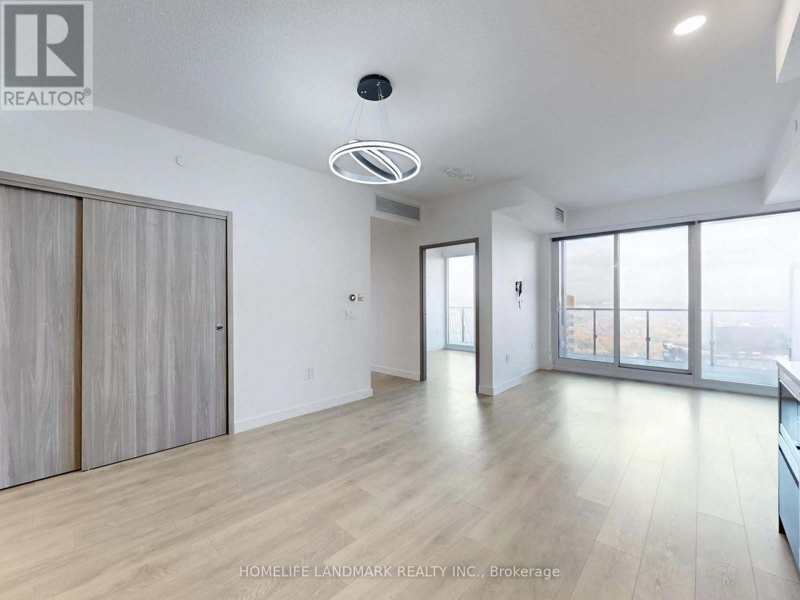 95 Mcmahom Drive, Toronto, Ontario  M2K 0H2 - Photo 7 - C12479811