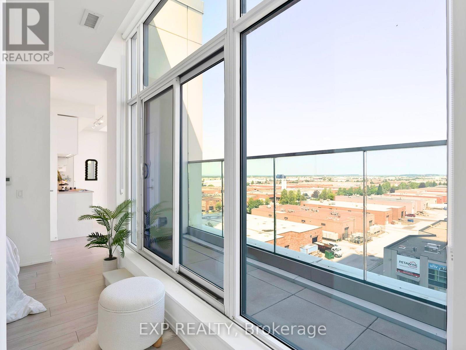 Unit 811 - 950 Portage Parkway, Vaughan, Ontario  L4K 0J7 - Photo 19 - N12479799