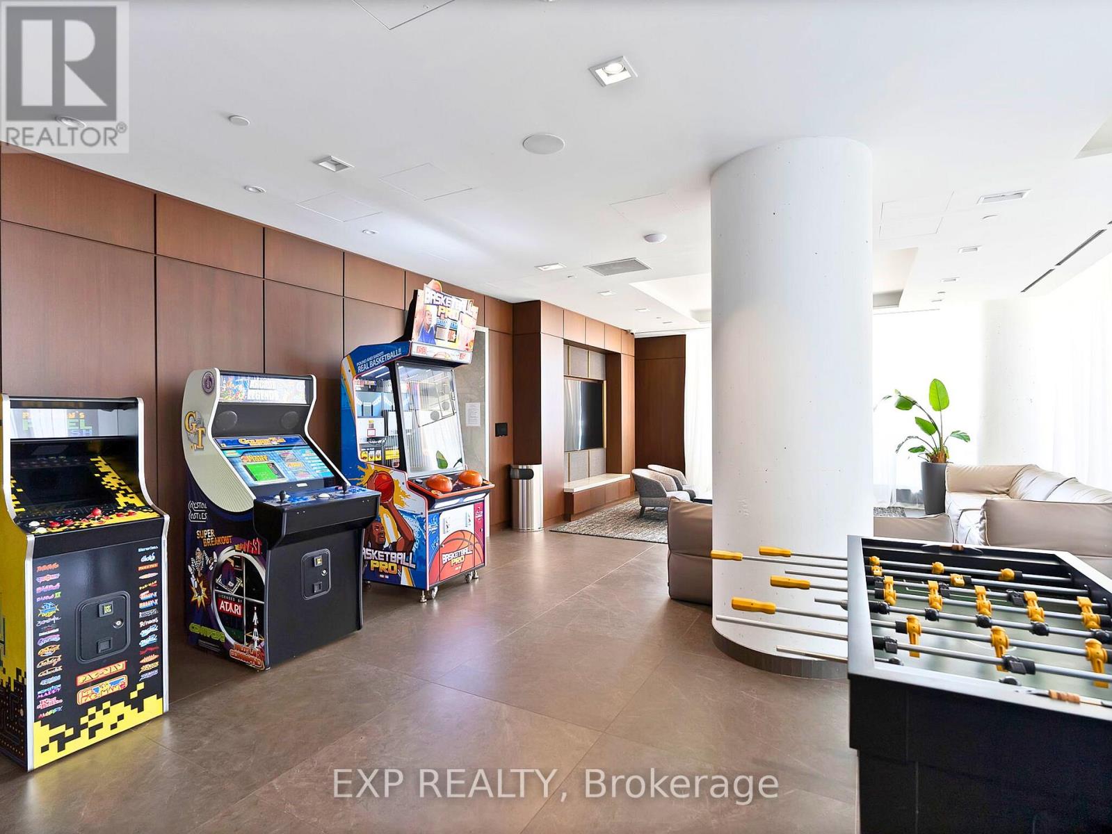 Unit 811 - 950 Portage Parkway, Vaughan, Ontario  L4K 0J7 - Photo 25 - N12479799