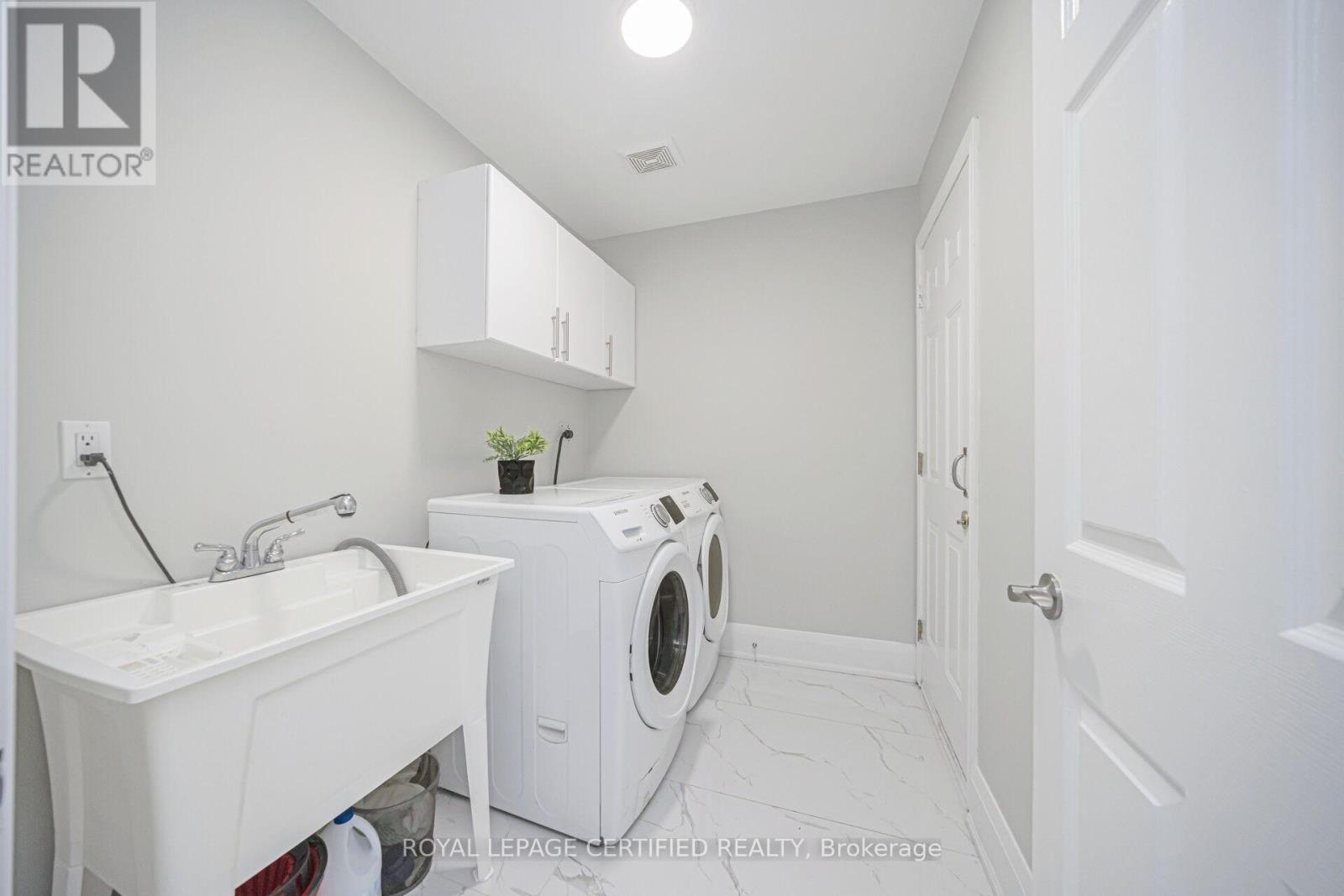 57 Legend Lane, Brampton, Ontario  L6X 5B6 - Photo 13 - W12479800