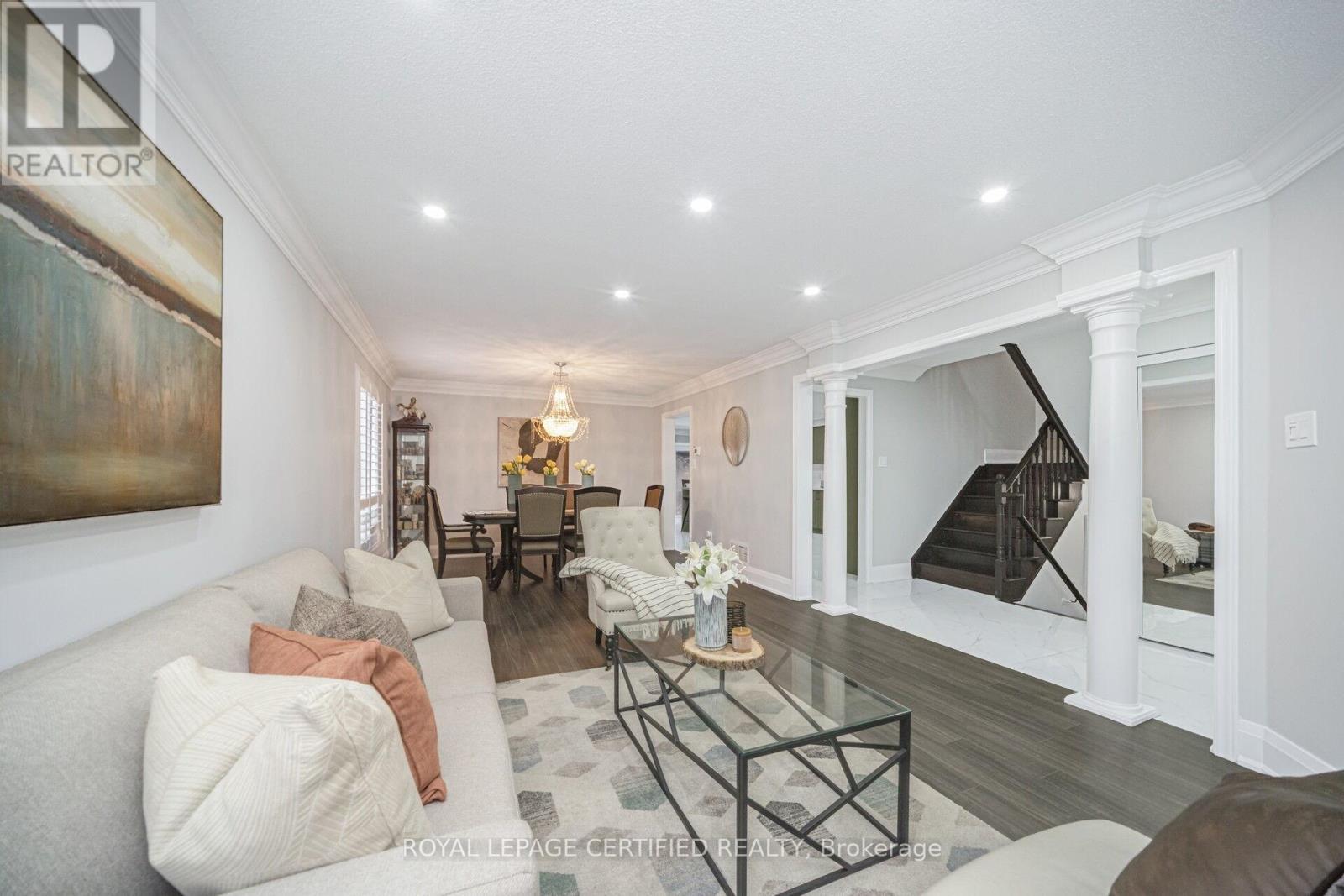 57 Legend Lane, Brampton, Ontario  L6X 5B6 - Photo 6 - W12479800