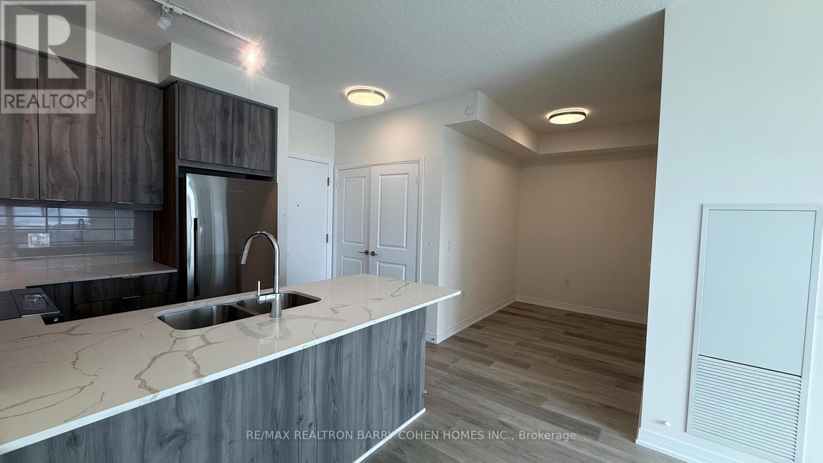 3102 - 15 Watergarden Drive, Mississauga, Ontario  L5R 0H4 - Photo 6 - W12479813