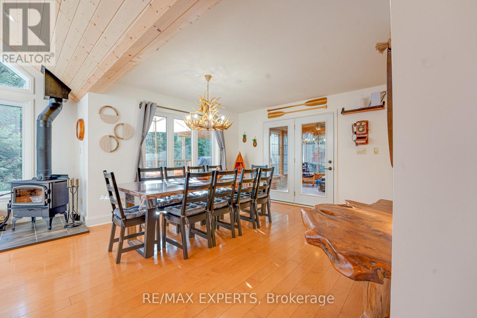 1216 Miriam Drive, Bracebridge, Ontario  P1L 1X1 - Photo 4 - X12479804