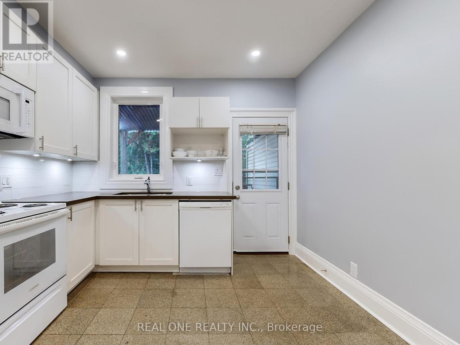 611 Davenport Road, Toronto, Ontario  M5R 1L2 - Photo 10 - C12479826