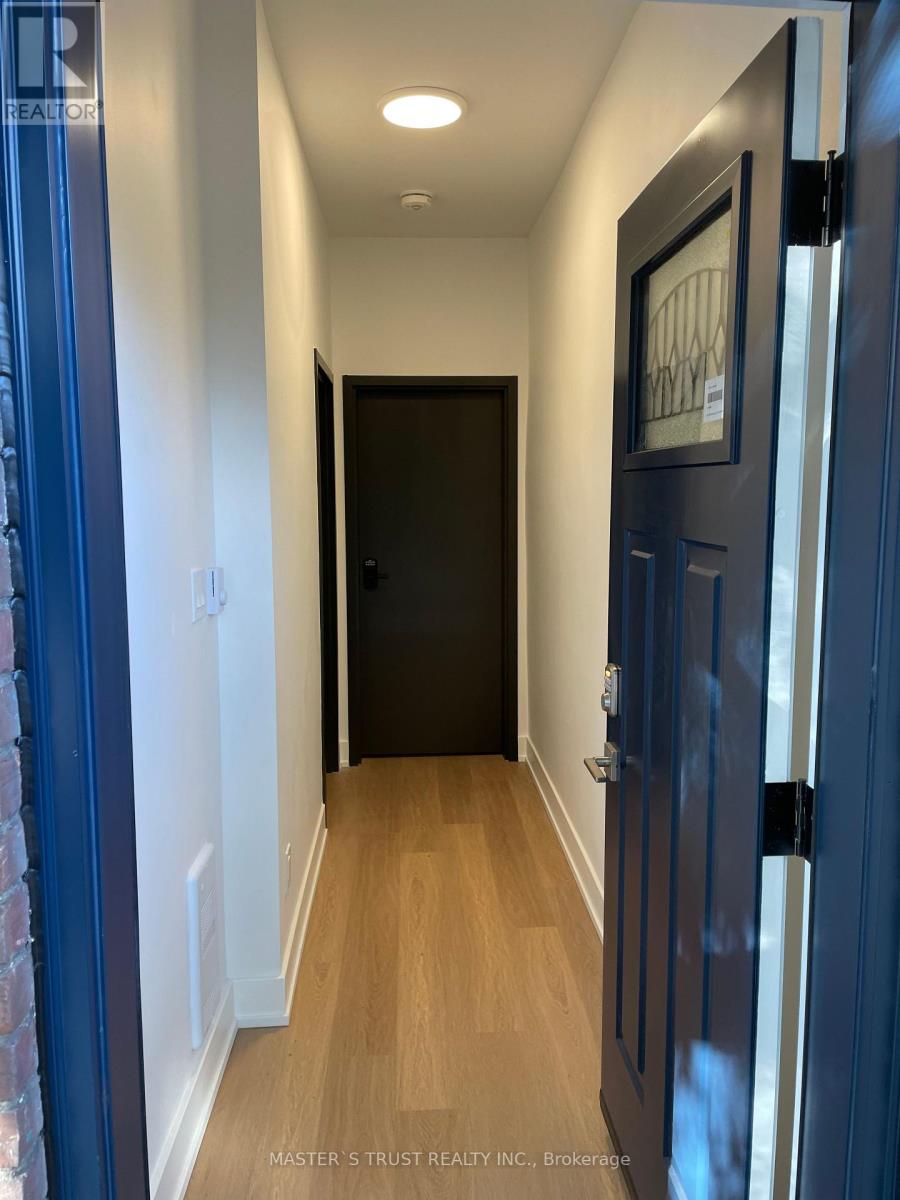 Unit1 - 370 Lippincott Street, Toronto, Ontario  M5S 2P7 - Photo 3 - C12479829