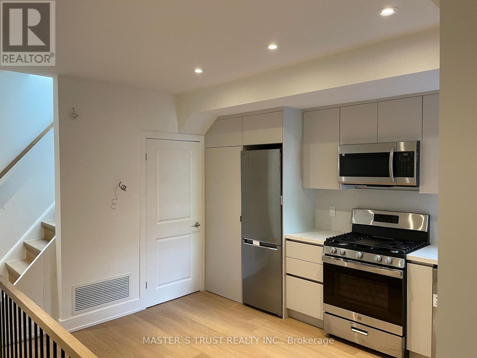 Unit2 - 370 Lippincott Street, Toronto, Ontario  M5S 2P7 - Photo 5 - C12479831