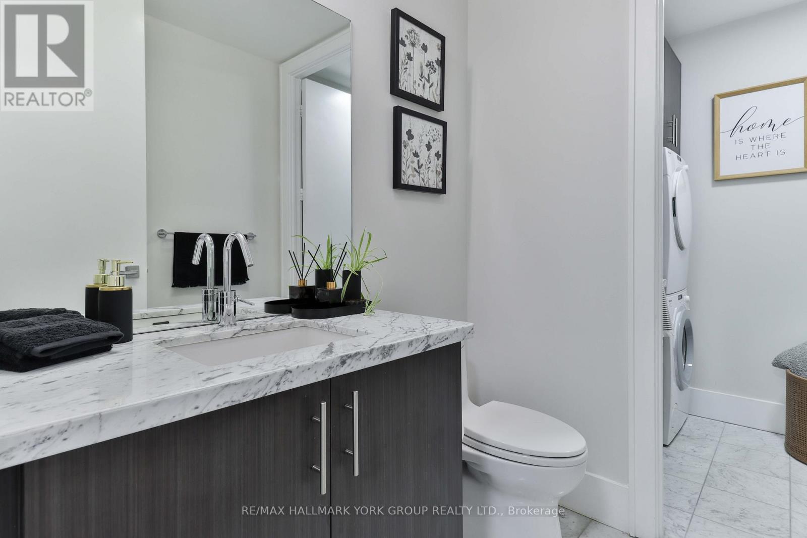 505 - 29 Queens Quay E, Toronto, Ontario  M5E 0A4 - Photo 25 - C12479834