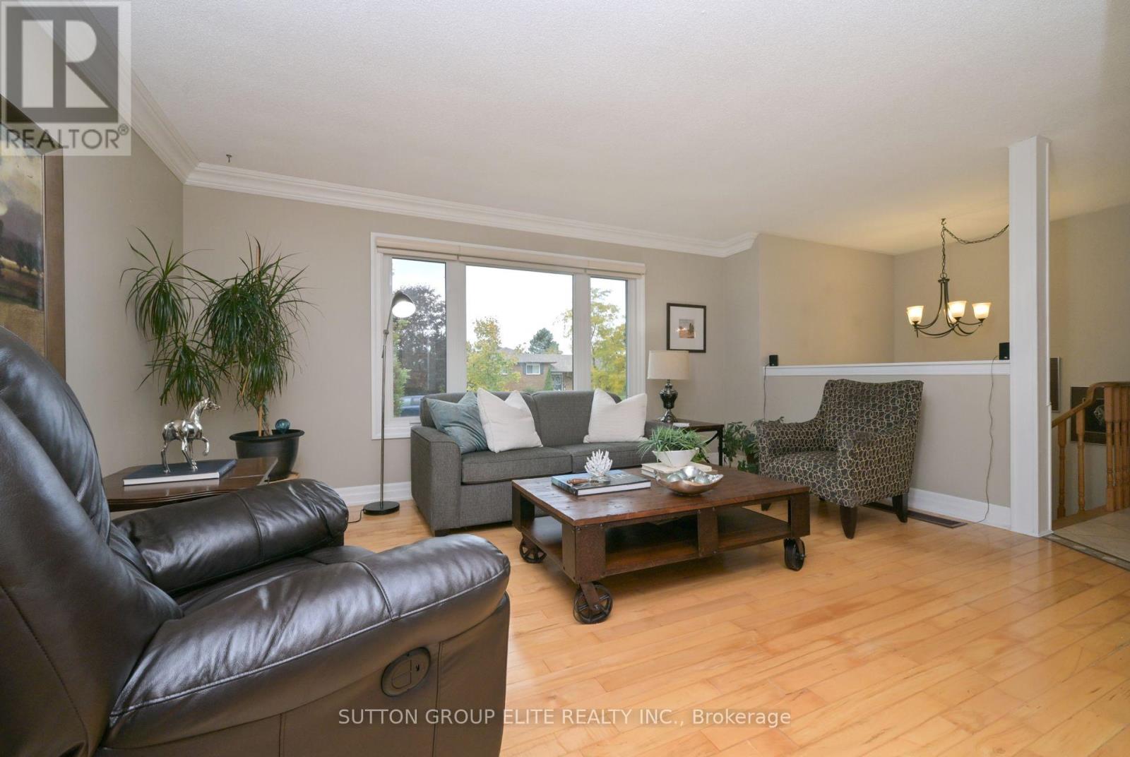 2129 Chantler Street, Innisfil, Ontario  L9S 1B4 - Photo 3 - N12479822