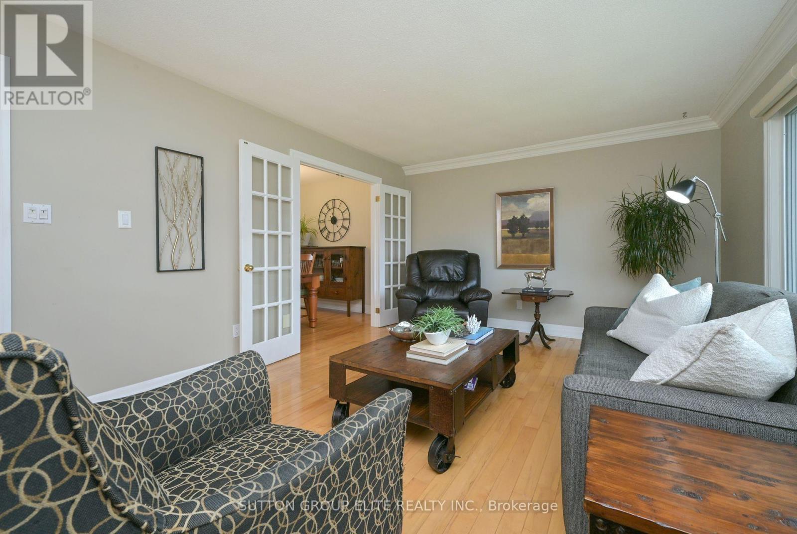 2129 Chantler Street, Innisfil, Ontario  L9S 1B4 - Photo 4 - N12479822