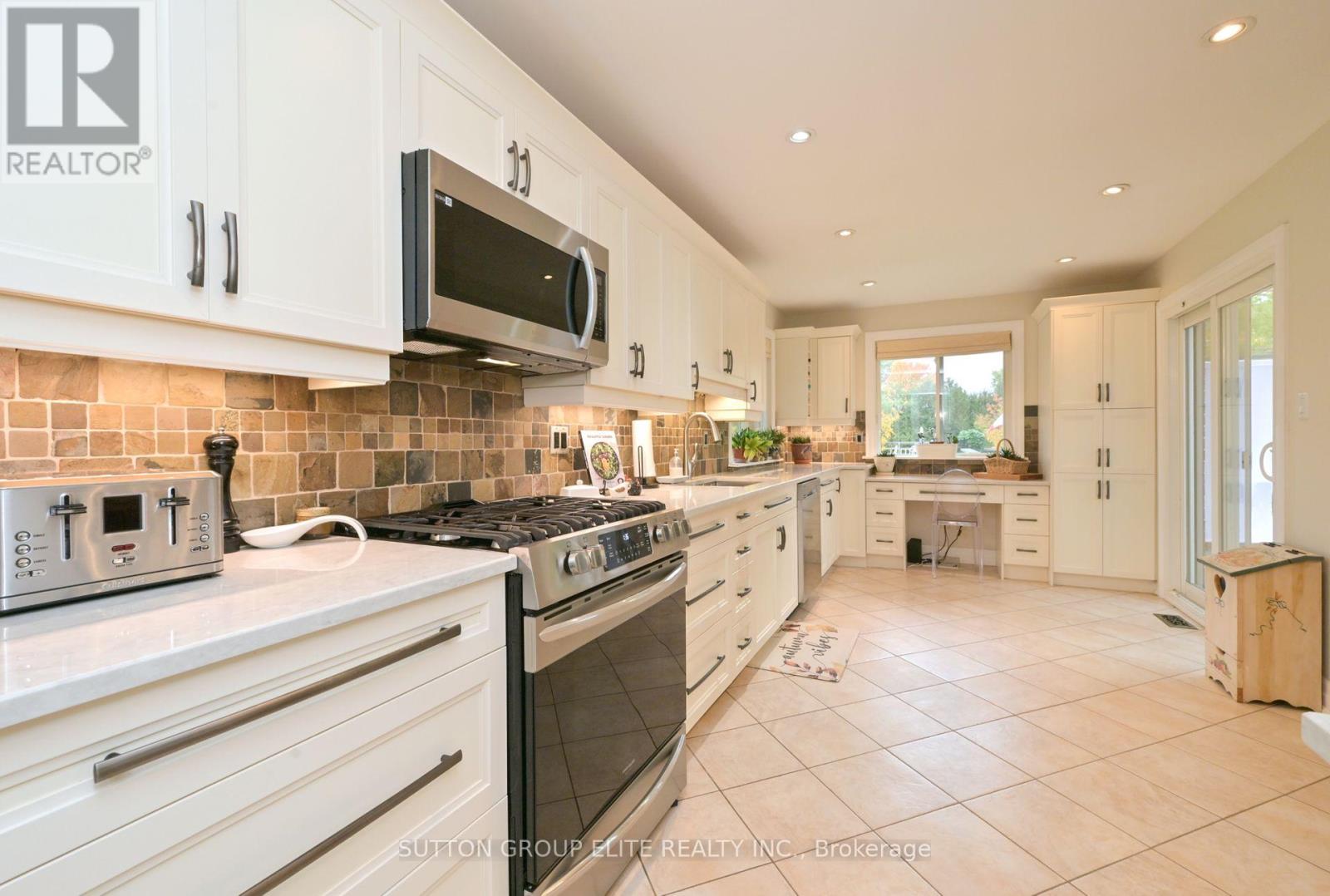 2129 Chantler Street, Innisfil, Ontario  L9S 1B4 - Photo 6 - N12479822