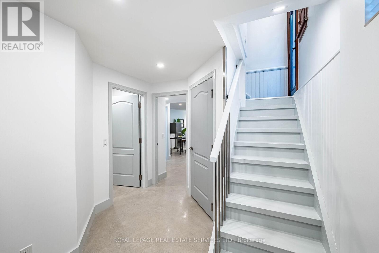 44 Fourth Street, Toronto, Ontario  M8V 2Y3 - Photo 25 - W12479835