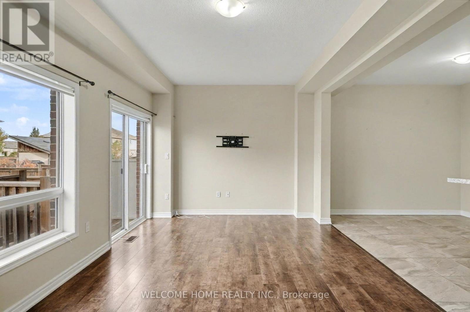 65 Bradbury Road, Hamilton, Ontario  L8J 0E4 - Photo 7 - X12479828