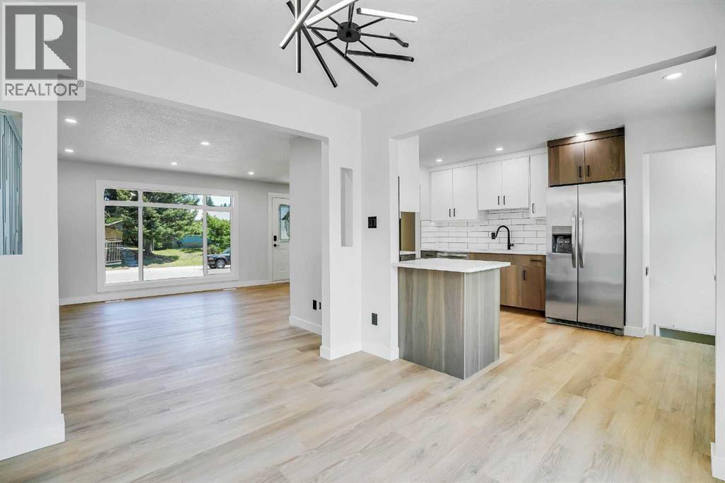 1344 Lake Michigan Crescent Se, Calgary, Alberta  T2J 3G1 - Photo 11 - A2253248