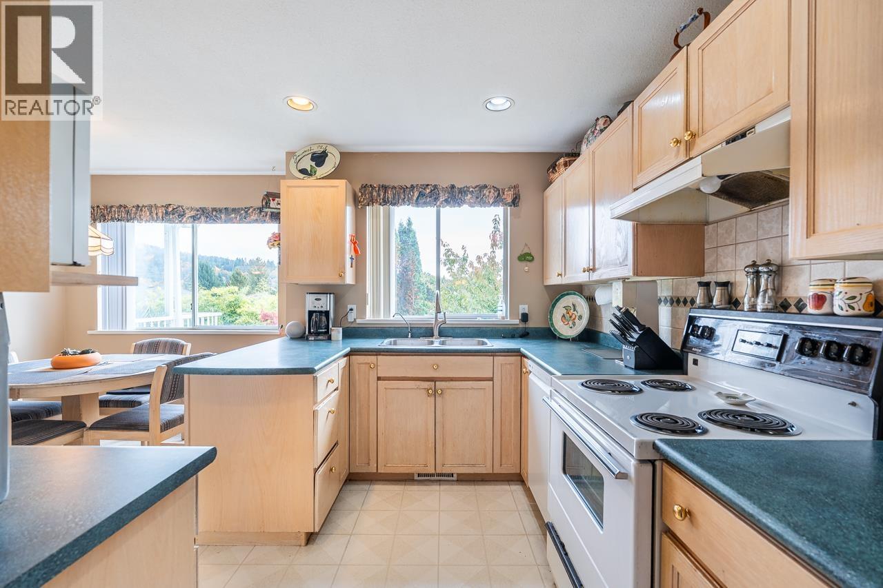 3139 Patullo Crescent, Coquitlam, British Columbia  V3E 2R3 - Photo 11 - R3061221