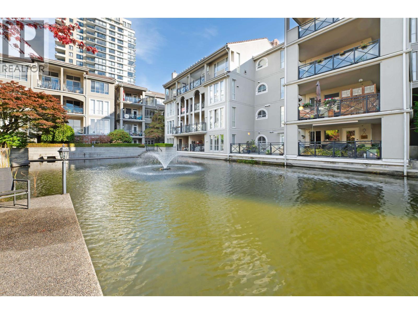 105 2 Renaissance Square, New Westminster, British Columbia  V3M 6K3 - Photo 27 - R3061481