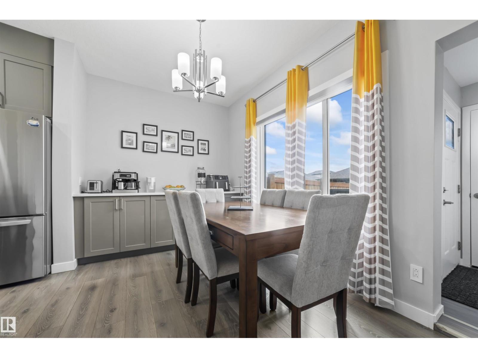 2153 Maple Rd Nw, Edmonton, Alberta  T6T 2L4 - Photo 5 - E4462667