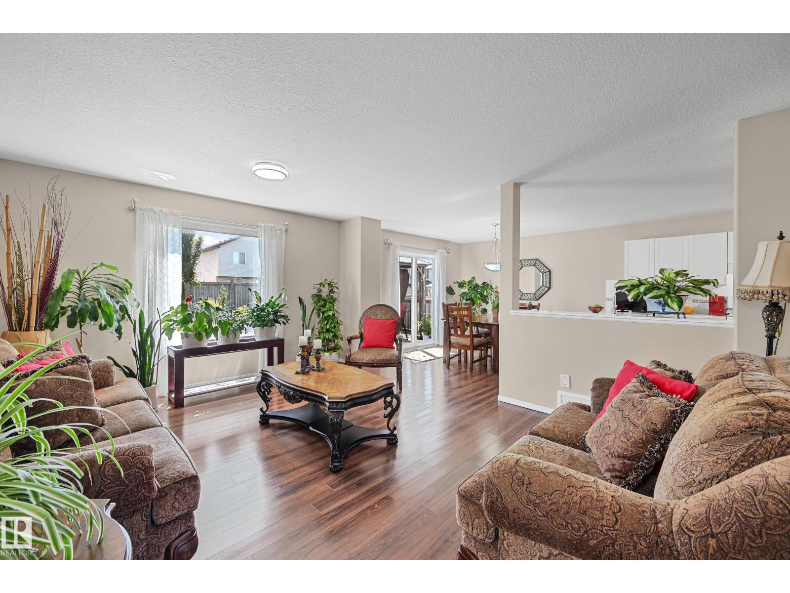 3371 25 Av Nw, Edmonton, Alberta  T6T 1Y4 - Photo 2 - E4463279