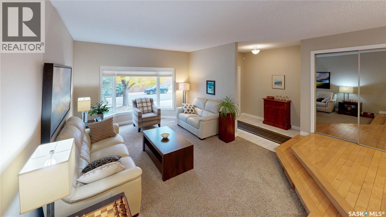 2322 Hanover Crescent E, Regina, Saskatchewan  S4V 0Z6 - Photo 3 - SK021493
