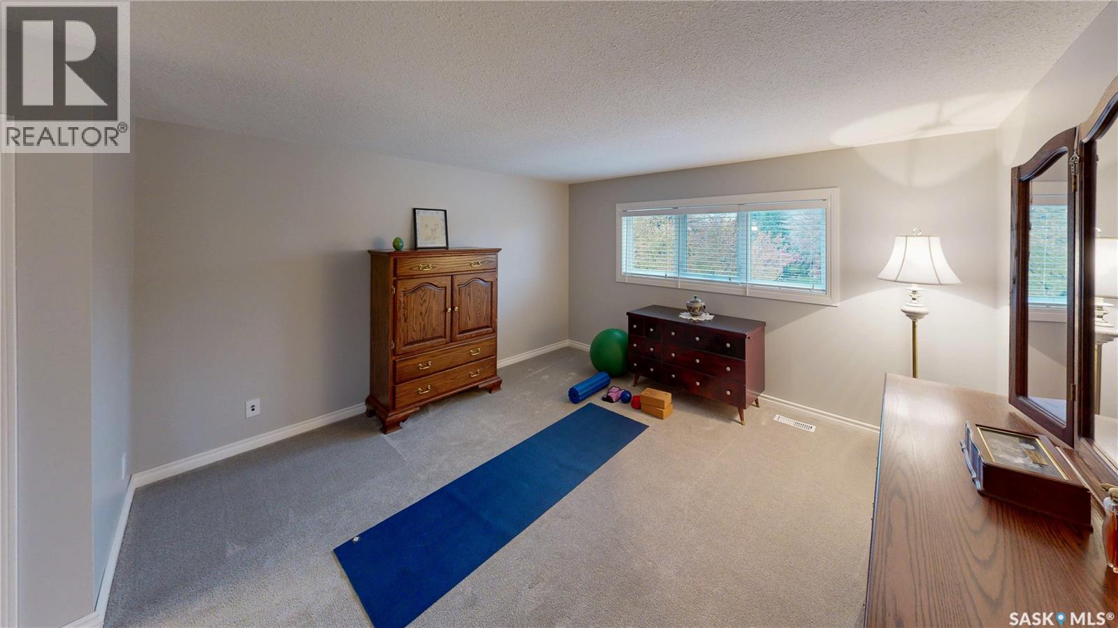 2322 Hanover Crescent E, Regina, Saskatchewan  S4V 0Z6 - Photo 31 - SK021493