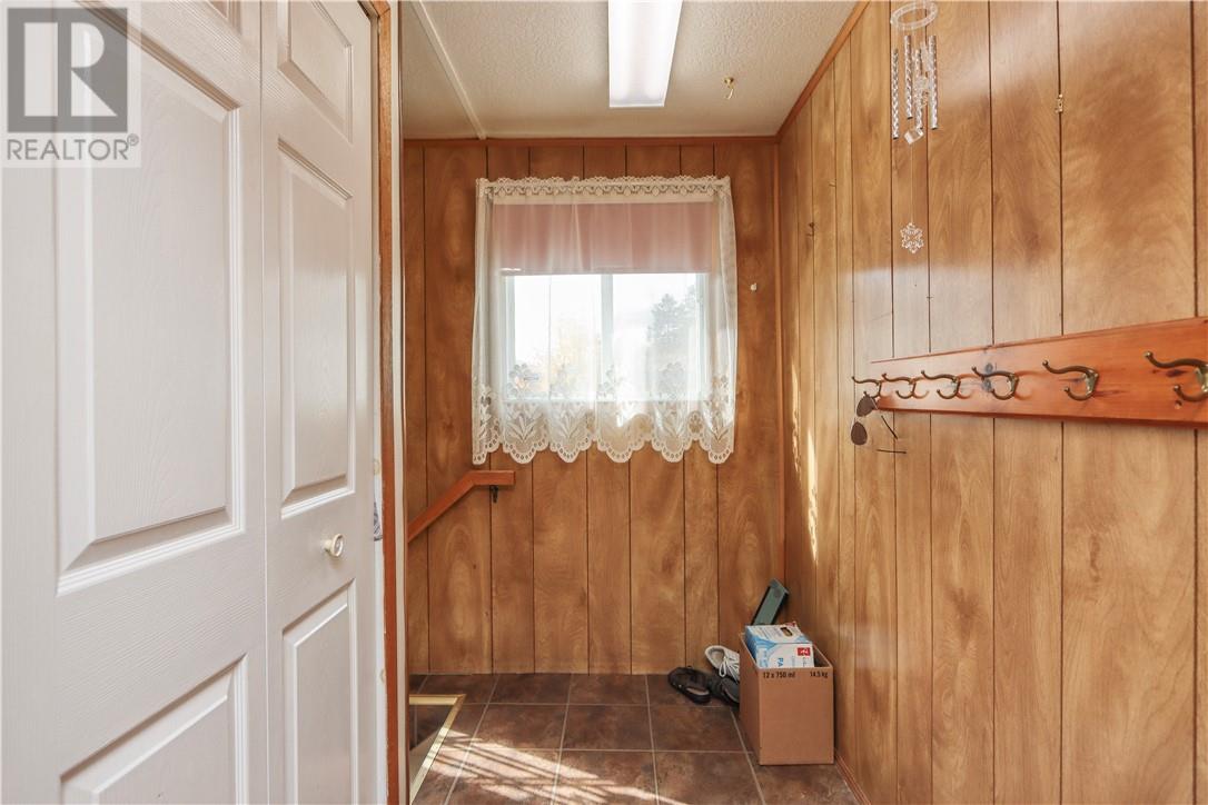 119 Laren Street, Wahnapitae, Ontario P0M 3C0 - Photo 19 - 2125358