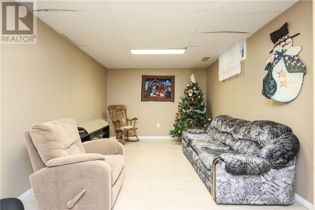 119 Laren Street, Wahnapitae, Ontario P0M 3C0 - Photo 23 - 2125358