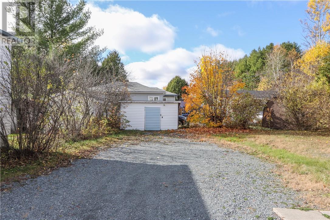 119 Laren Street, Wahnapitae, Ontario P0M 3C0 - Photo 33 - 2125358