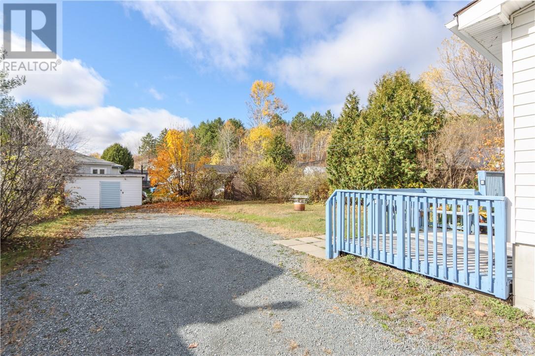 119 Laren Street, Wahnapitae, Ontario P0M 3C0 - Photo 34 - 2125358