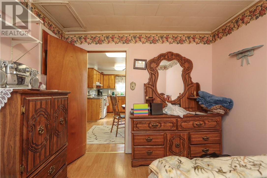 119 Laren Street, Wahnapitae, Ontario P0M 3C0 - Photo 9 - 2125358