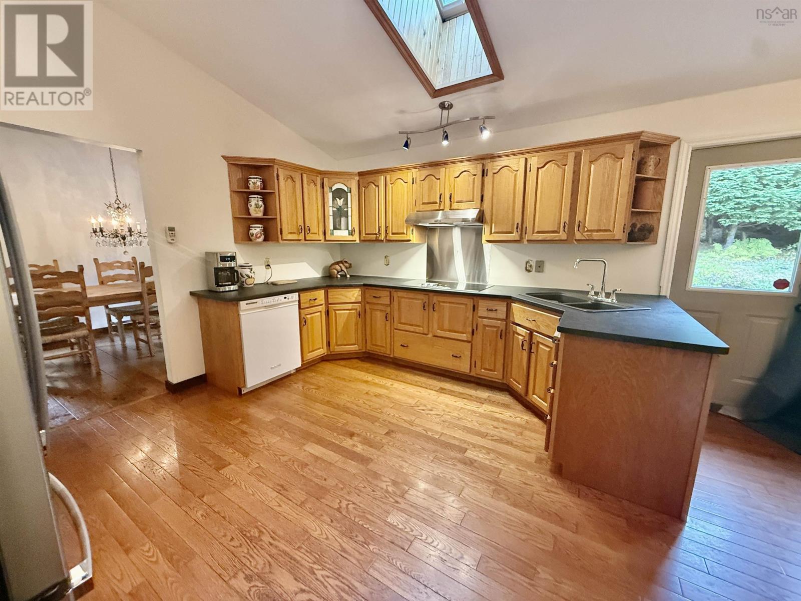 797 Cobequid Road, Lower Sackville, Nova Scotia  B4C 4A2 - Photo 18 - 202523174
