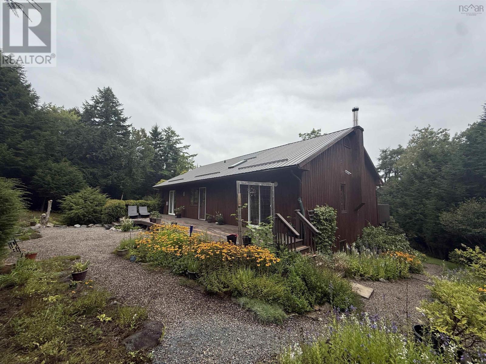 797 Cobequid Road, Lower Sackville, Nova Scotia  B4C 4A2 - Photo 7 - 202523174