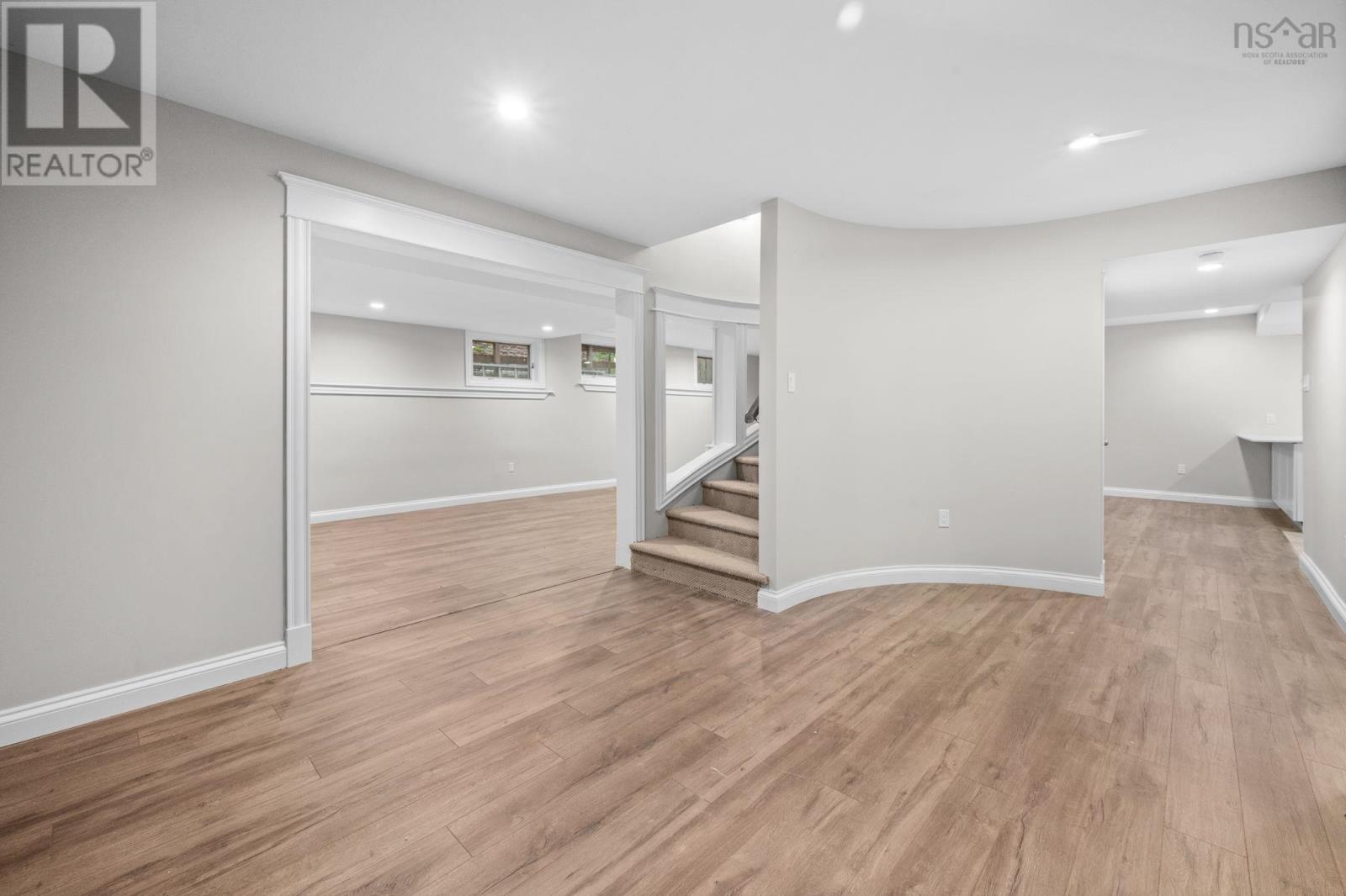 916 Young Avenue, Halifax, Nova Scotia  B3H 2W1 - Photo 36 - 202526388