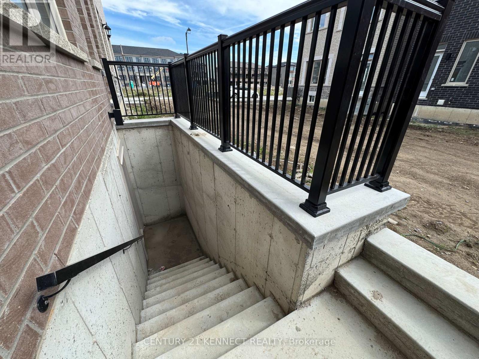 197 Leslie Richards Street, Markham, Ontario  L6C 3N3 - Photo 6 - N12328215