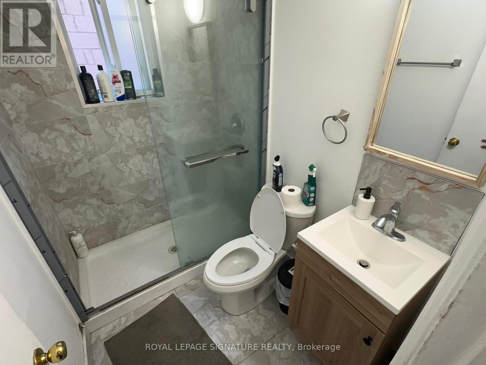 11 Yvonne Avenue, Toronto, Ontario  M3L 1C6 - Photo 6 - W12357470