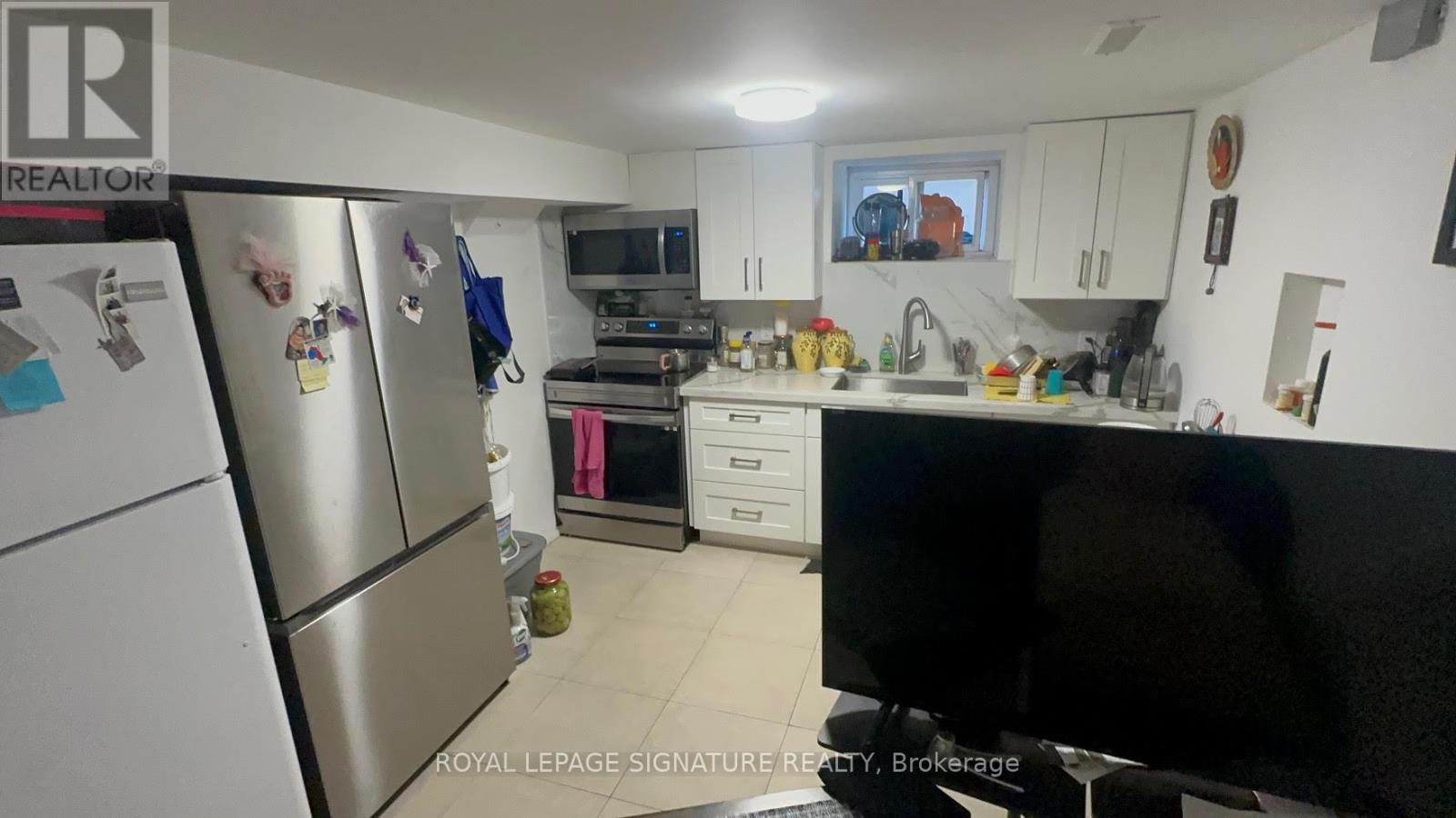 11 Yvonne Avenue, Toronto, Ontario  M3L 1C6 - Photo 3 - W12357470
