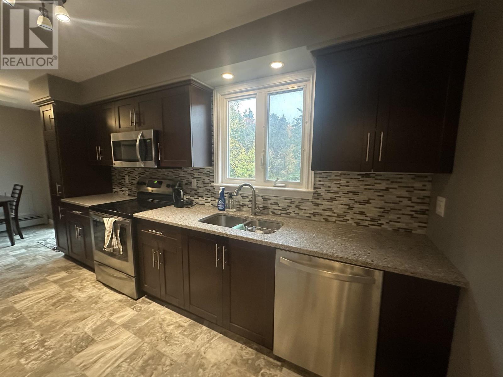 104 Macdonald Street, Port Hawkesbury, Nova Scotia  B9A 3E1 - Photo 8 - 202526496
