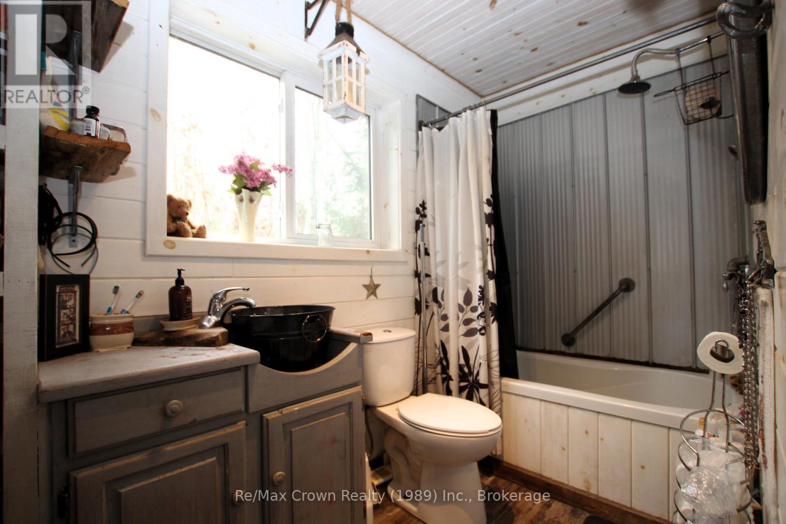 575 Muskoka Road, Strong, Ontario  P0A 1Z0 - Photo 20 - X12479870