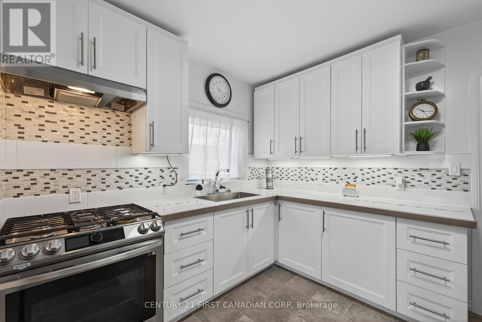 70 Jane Street, Chatham-Kent, Ontario  N0P 1A0 - Photo 4 - X12479862
