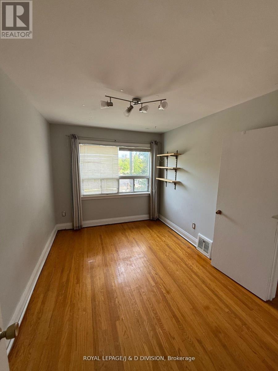 2333 Gerrard Street E, Toronto, Ontario  M4E 2E5 - Photo 17 - E12479871