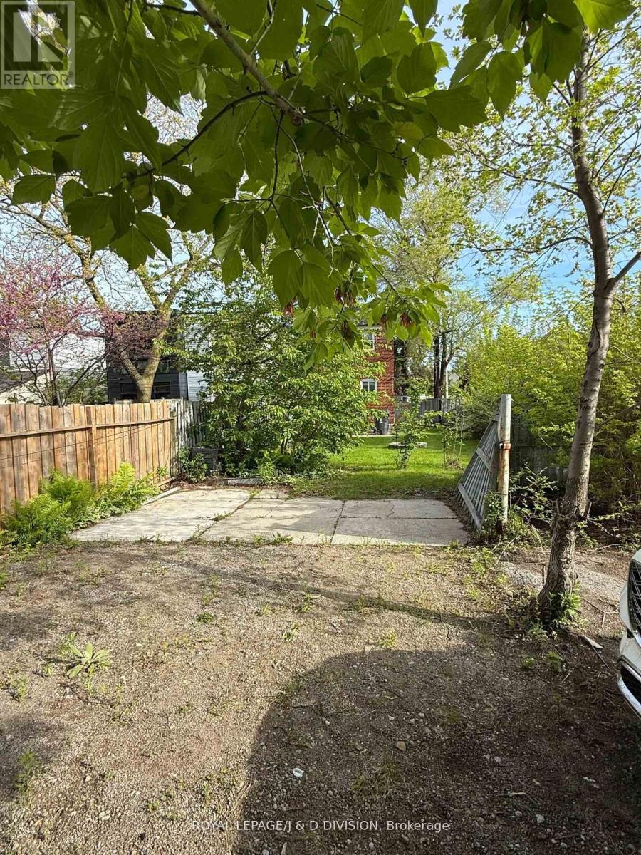 2333 Gerrard Street E, Toronto, Ontario  M4E 2E5 - Photo 7 - E12479871