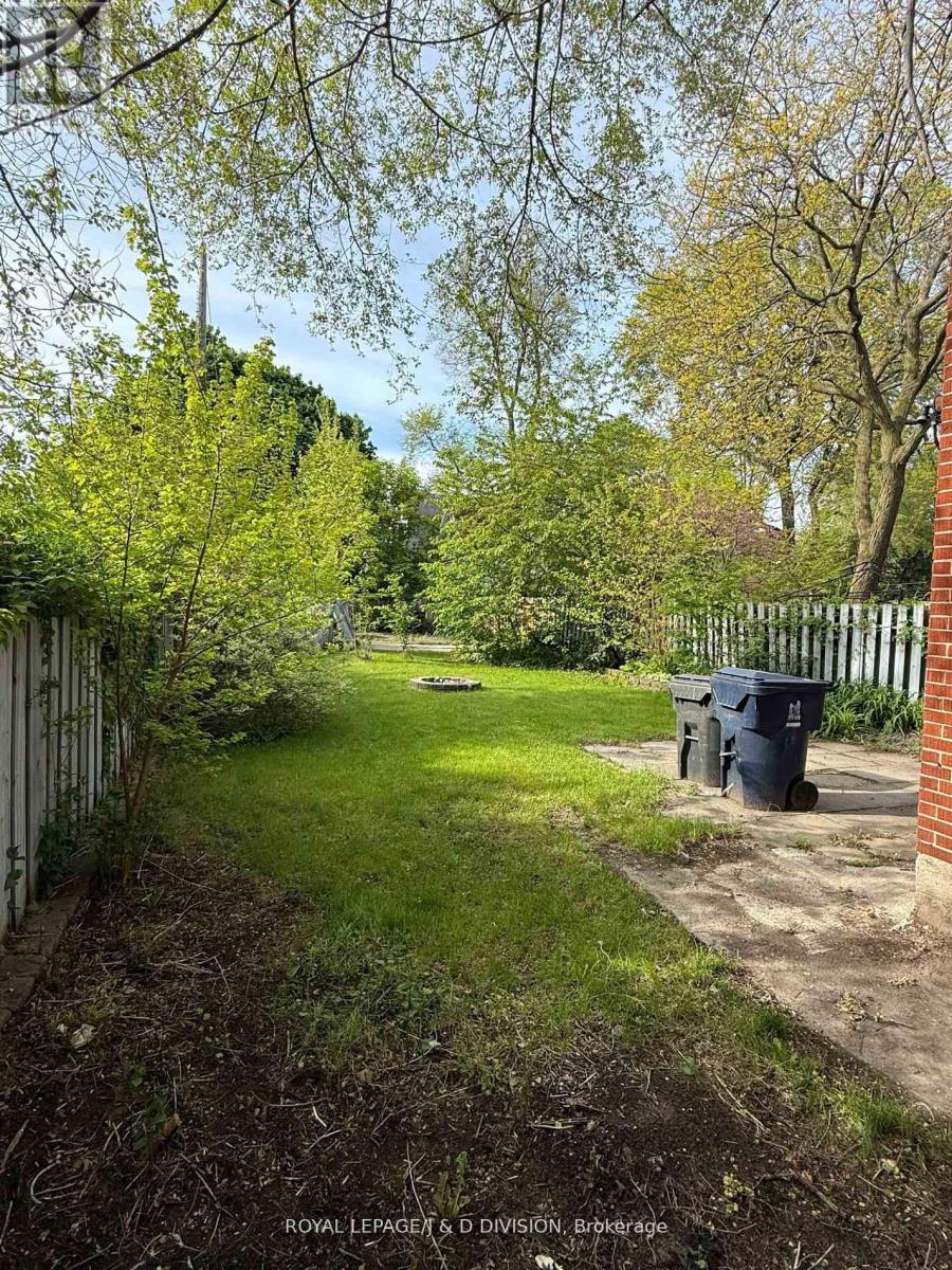 2333 Gerrard Street E, Toronto, Ontario  M4E 2E5 - Photo 9 - E12479871