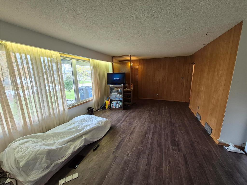 26 Claus Bay, Winnipeg, Manitoba  R2G 2A1 - Photo 11 - 202527158