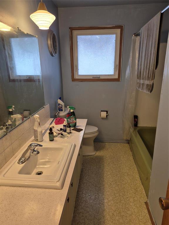 26 Claus Bay, Winnipeg, Manitoba  R2G 2A1 - Photo 18 - 202527158