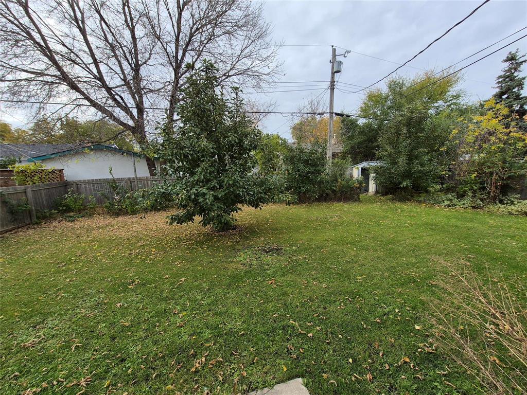 26 Claus Bay, Winnipeg, Manitoba  R2G 2A1 - Photo 29 - 202527158