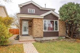 1372 Kildare Avenue, Winnipeg, Manitoba
