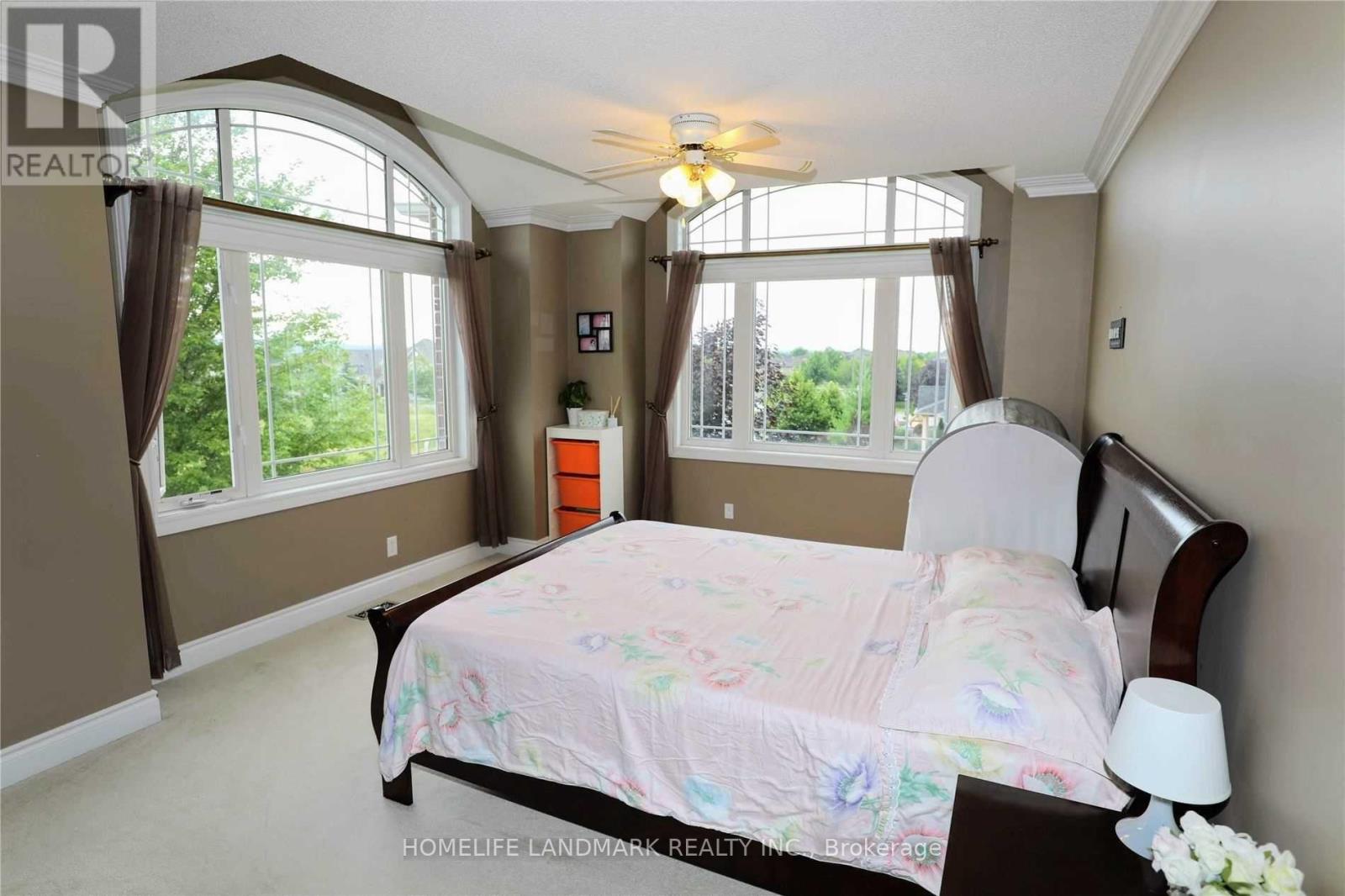 1 Fouracre Way, Aurora, Ontario  L4G 7W1 - Photo 15 - N12479848
