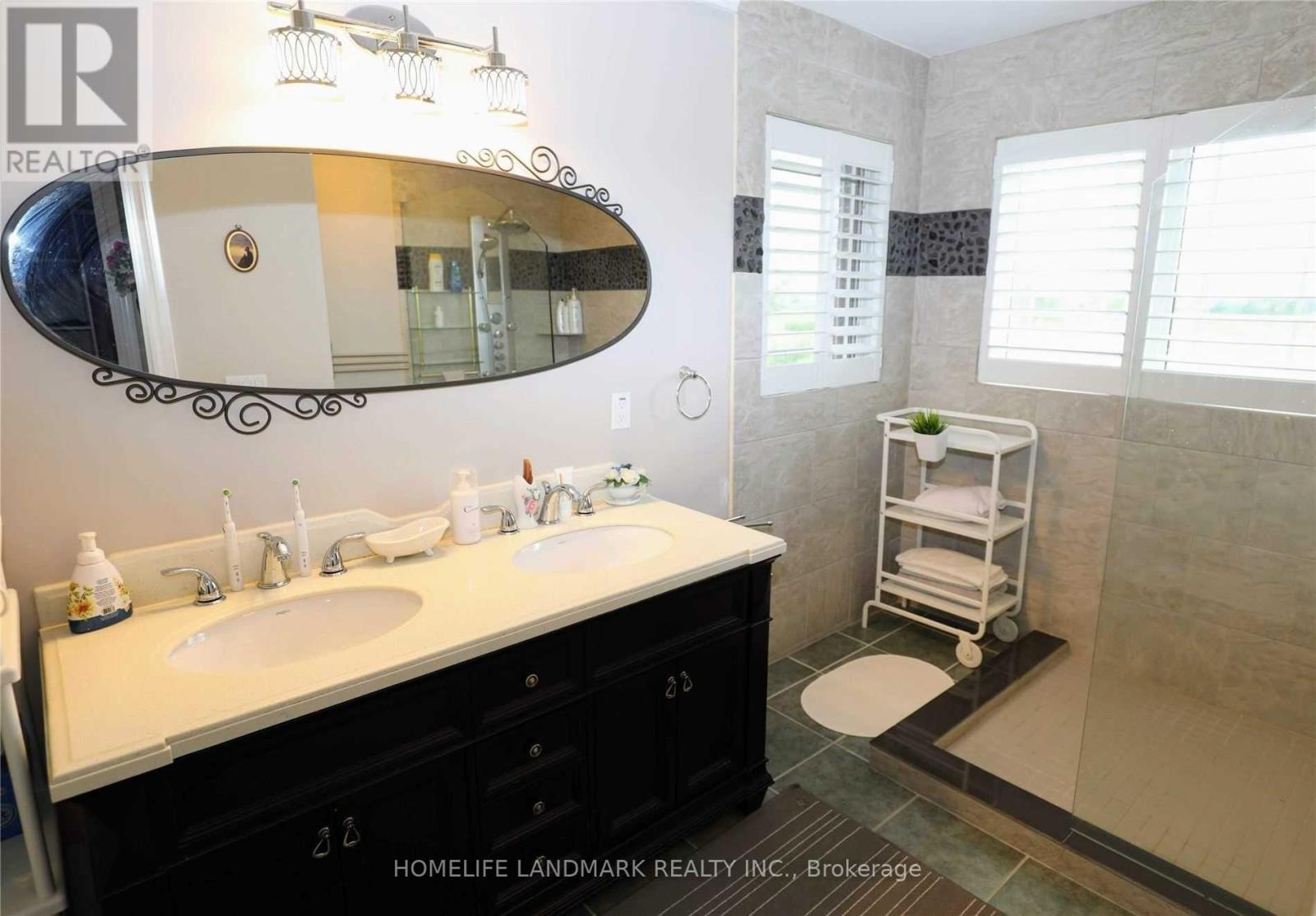 1 Fouracre Way, Aurora, Ontario  L4G 7W1 - Photo 16 - N12479848