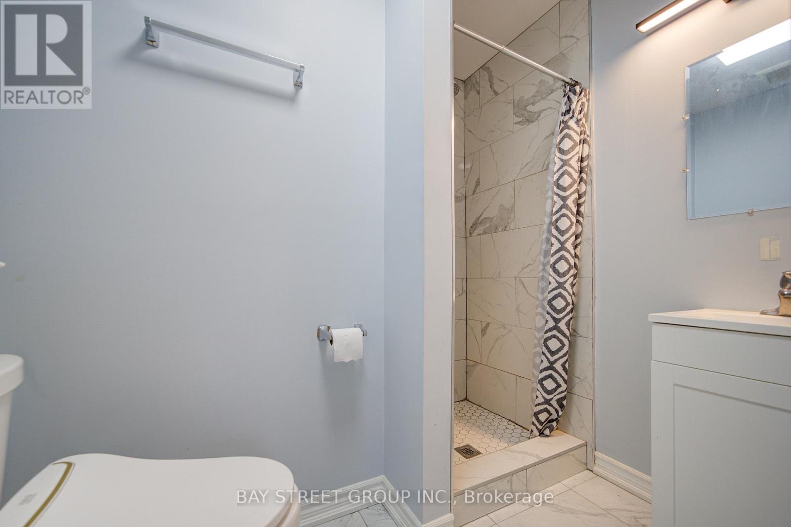 119 Bur Oak Avenue, Markham, Ontario  L6C 2E7 - Photo 15 - N12479857
